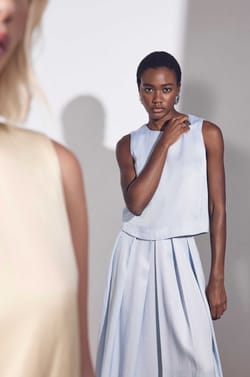 Sleeveless top DAVID;${refinementColor}