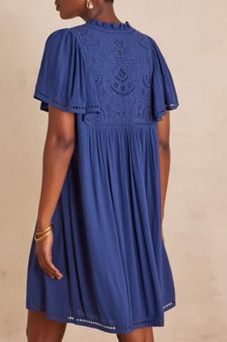 Robe ROMANE;${refinementColor}