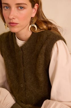 Vest LOULOU in mohair;${refinementColor}