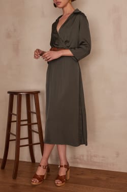 Robe satin&eacute;e LORINA;${refinementColor}