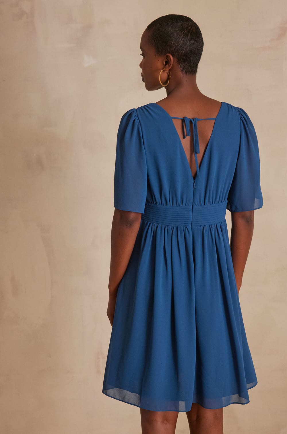 Robe NOURA;${refinementColor}