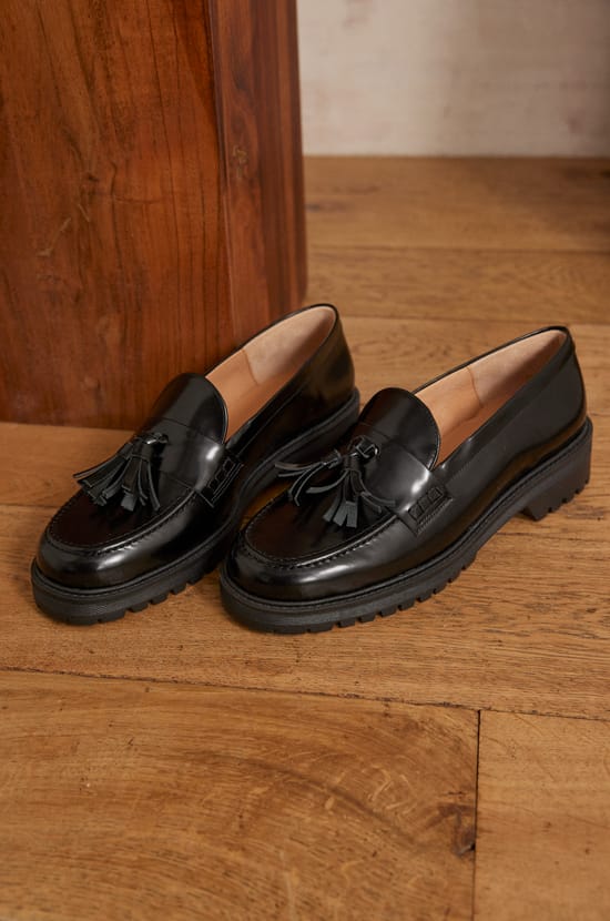 VALENTIN leather loafers;${refinementColor}
