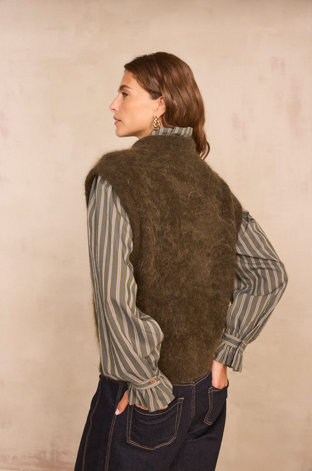 Khaki sleeveless cardigan in mixed mohair AYMIE;${refinementColor}
