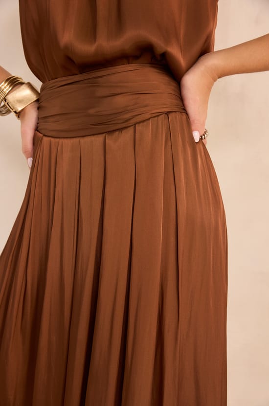 Fluid satin skirt VANINA;${refinementColor}