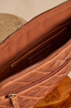 Pochette d'ordinateur 100% cuir VIVIEN;${refinementColor}