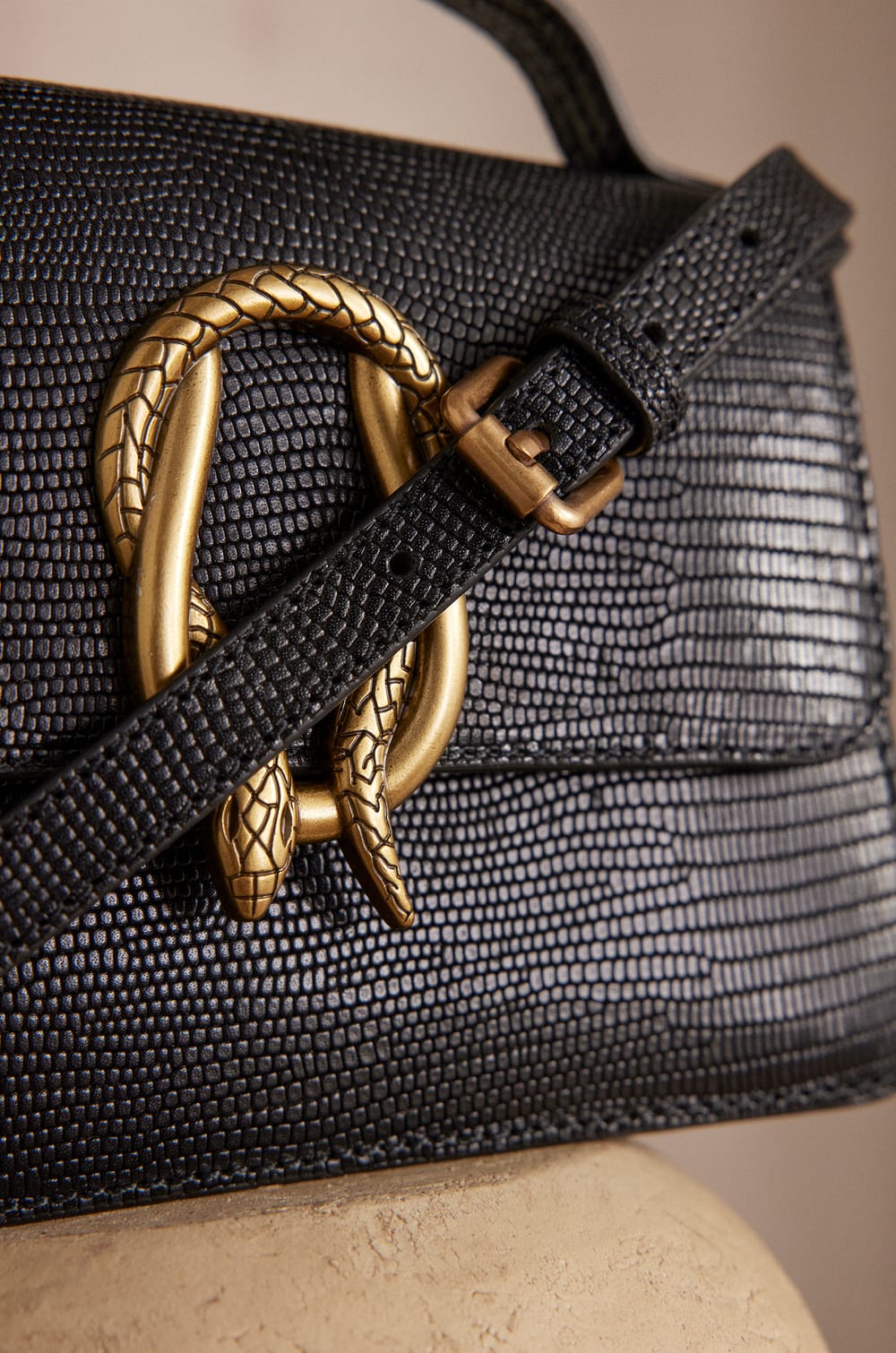 LEON MINI leather bag;${refinementColor}