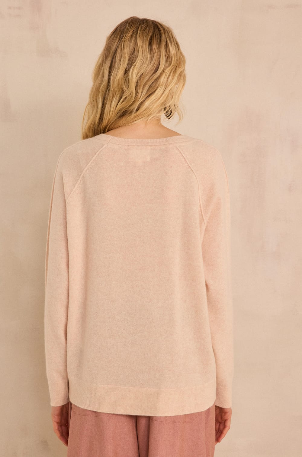 ARISTIDE long-sleeve cashmere sweater;${refinementColor}