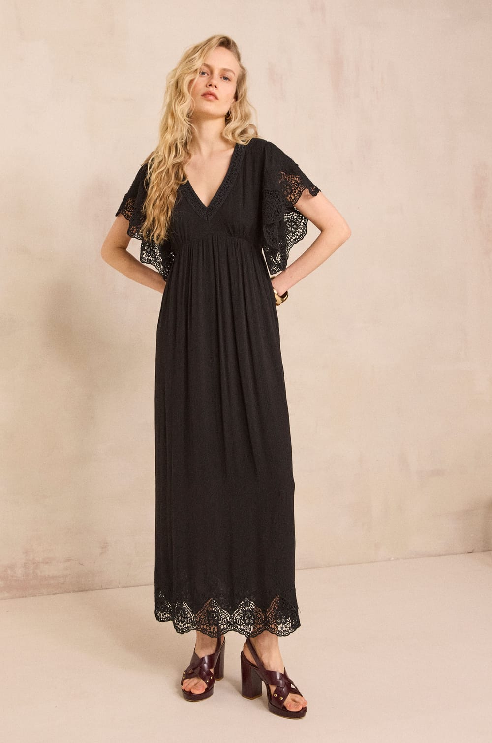 Briana lace flowy dress;${refinementColor}