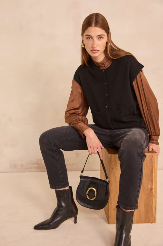 Jean fitted SONIA;${refinementColor}
