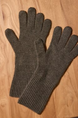 Cashmere Gloves;${refinementColor}
