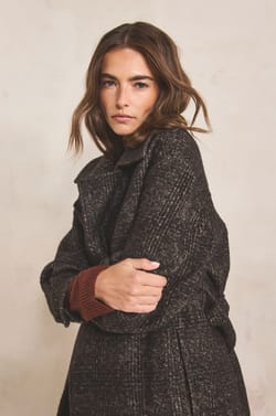 Long belted coat in blended wool DJOVANNI;${refinementColor}