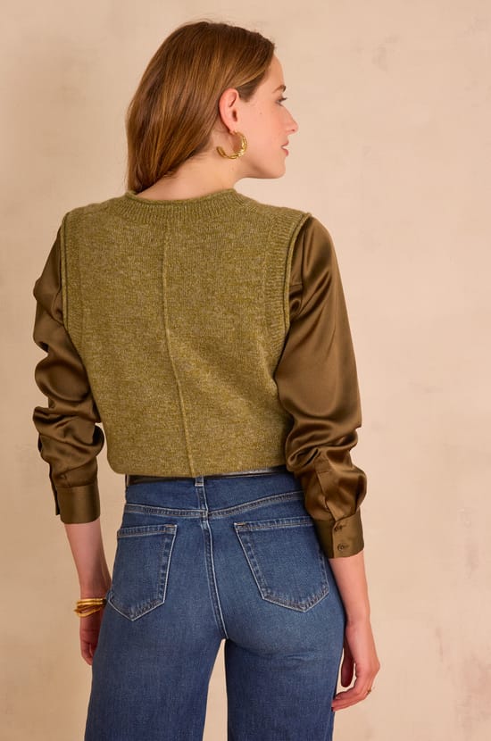 BASILE V-neck jumper 100% wool;${refinementColor}