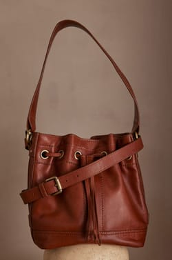 Sac seau en cuir LUCIEN;${refinementColor}