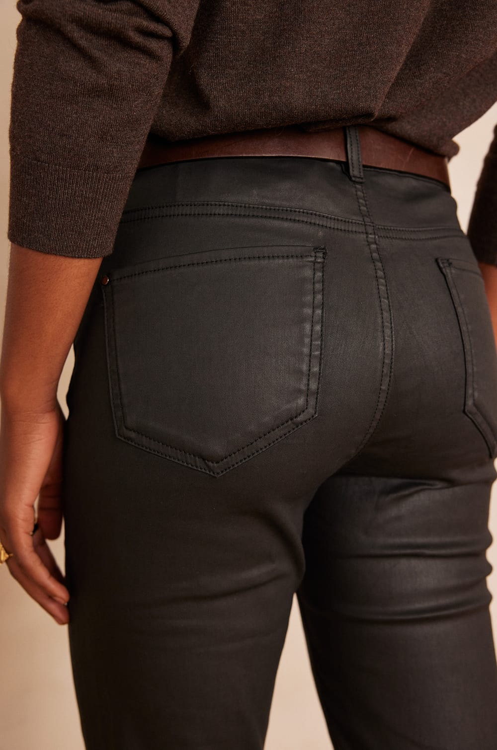 ANETTE coated slim jeans in cotton;${refinementColor}