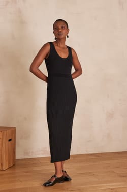 Robe droite c&ocirc;tel&eacute; Rive;${refinementColor}