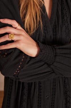 Robe LUCILIA;${refinementColor}