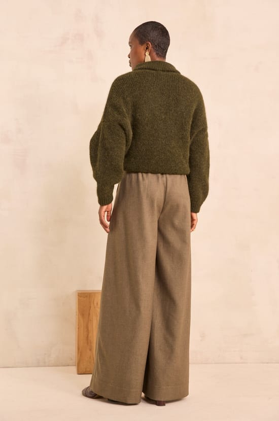 Pantalon large &agrave; pinces LUCE;${refinementColor}