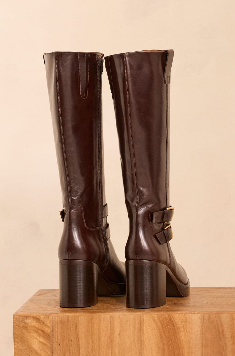 OLIVER leather high-heeled boots;${refinementColor}