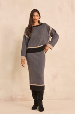 Straight knit wool skirt VALERIE;${refinementColor}