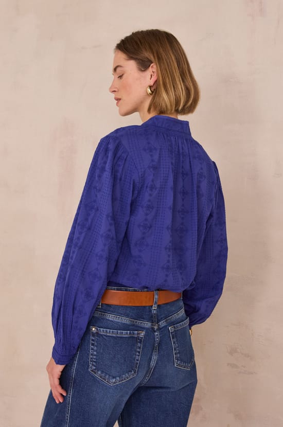 Blouse &agrave; broderies florales en 100% coton DELICE;${refinementColor}