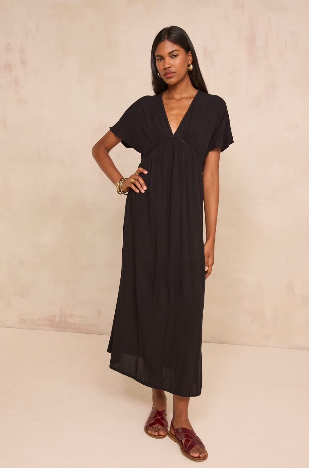 Short-sleeved flowing dress REBECCA;${refinementColor}