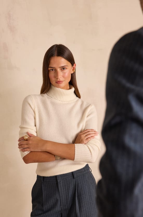 Unisex SWAN(N) turtleneck jumper in 100% cashmere - 4 ply;${refinementColor}