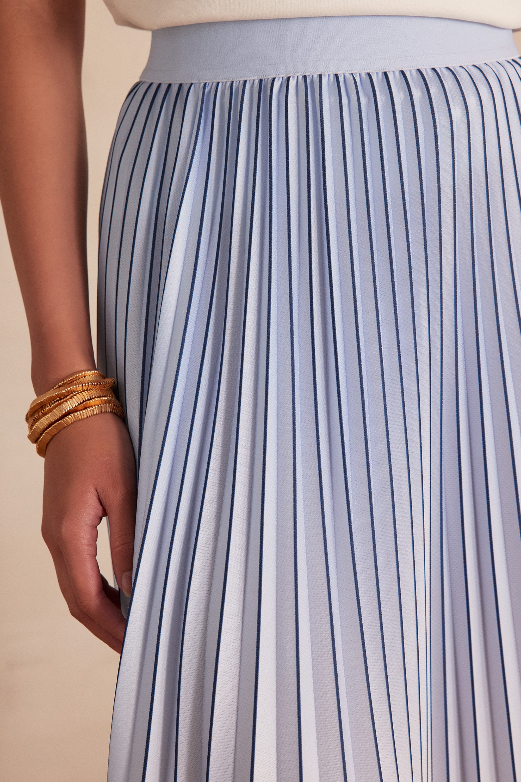 DARCY pleated skirt woman | SKY BLUE | Maison 123