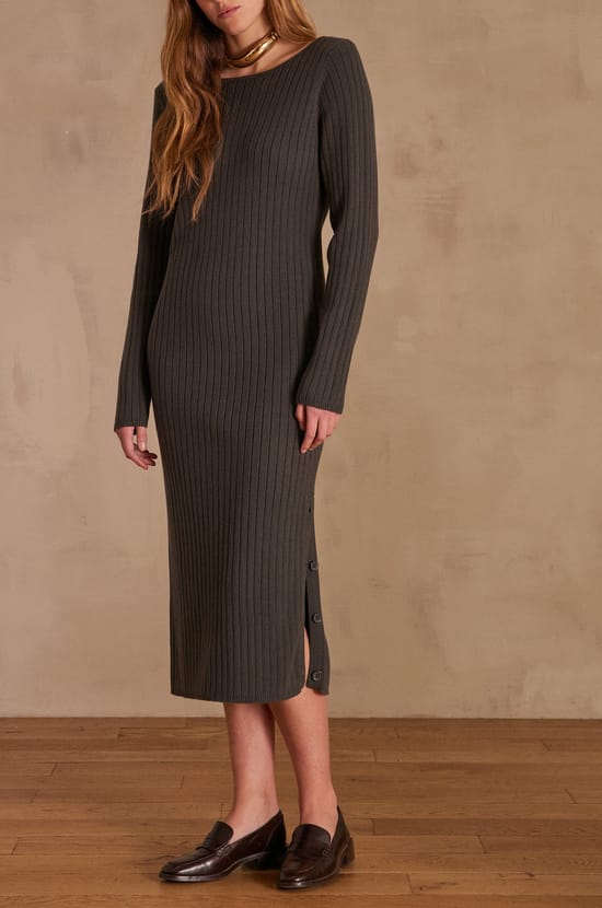 ROBE LEONIE;${refinementColor}
