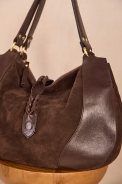 VICTOR leather tote bag;${refinementColor}