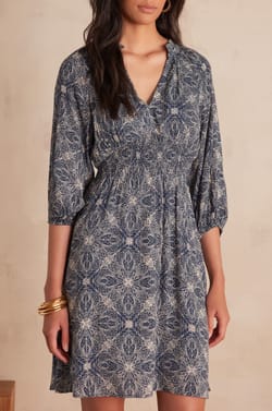 Robe REI;${refinementColor}