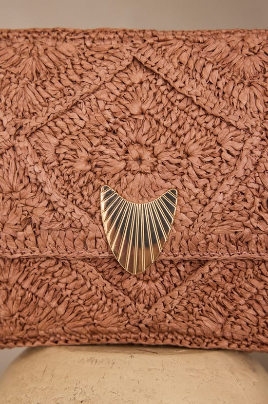 MARLON straw pouch;${refinementColor}