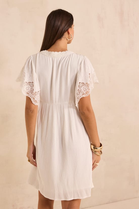 Short lace dress BELINA;${refinementColor}