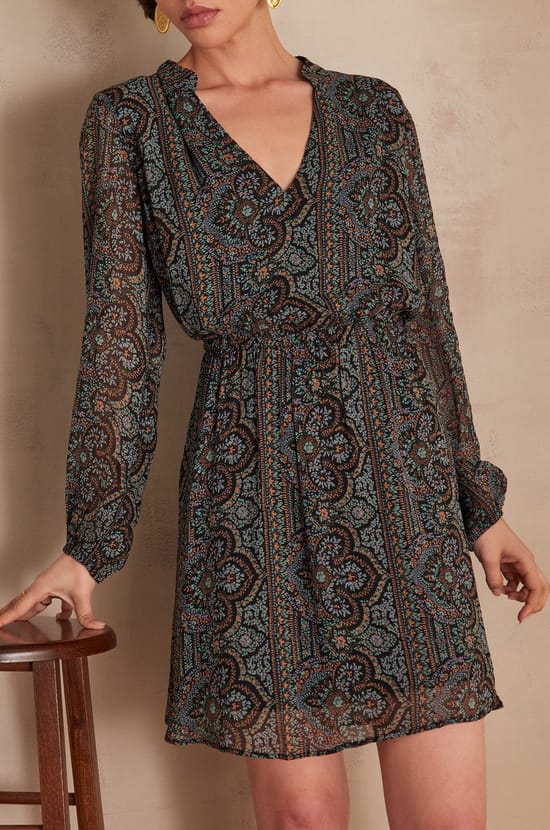 Robe LINDY;${refinementColor}