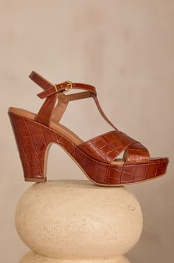 100% leather heeled sandals SUZY;${refinementColor}