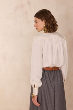 Fluid blouse with pussy bow SPIRIT;${refinementColor}