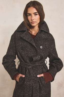 Long belted coat in blended wool DJOVANNI;${refinementColor}