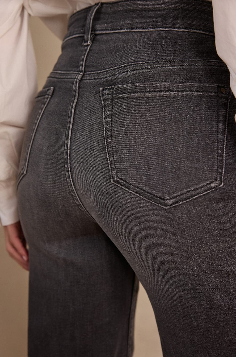 Jean large LISA en denim;${refinementColor}