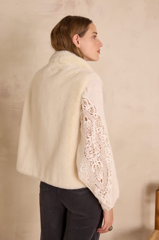 SUZANNE Sleeveless Cardigan;${refinementColor}