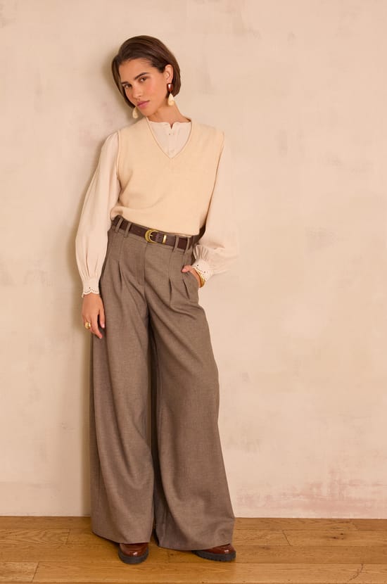 BASILE sleeveless jumper in 100% wool;${refinementColor}