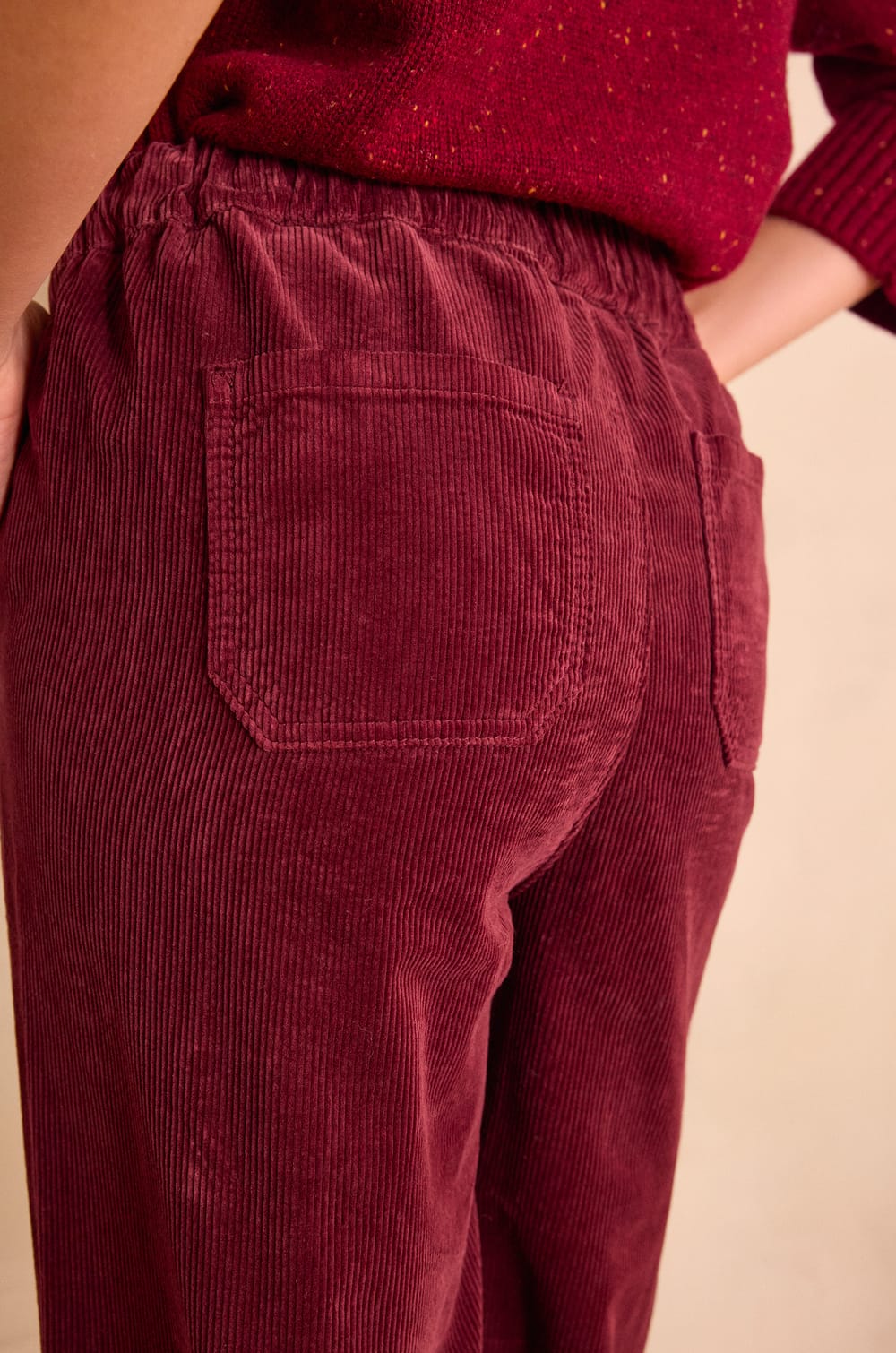 Pantalon large MARTIN en velours c&ocirc;tel&eacute;;${refinementColor}