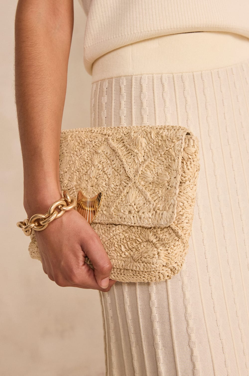 MARLON straw pouch;${refinementColor}