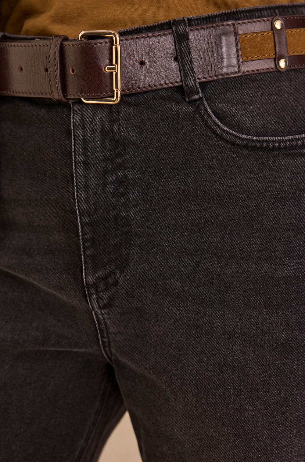 RIO mom fit jeans;${refinementColor}