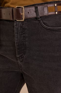 RIO mom fit jeans;${refinementColor}