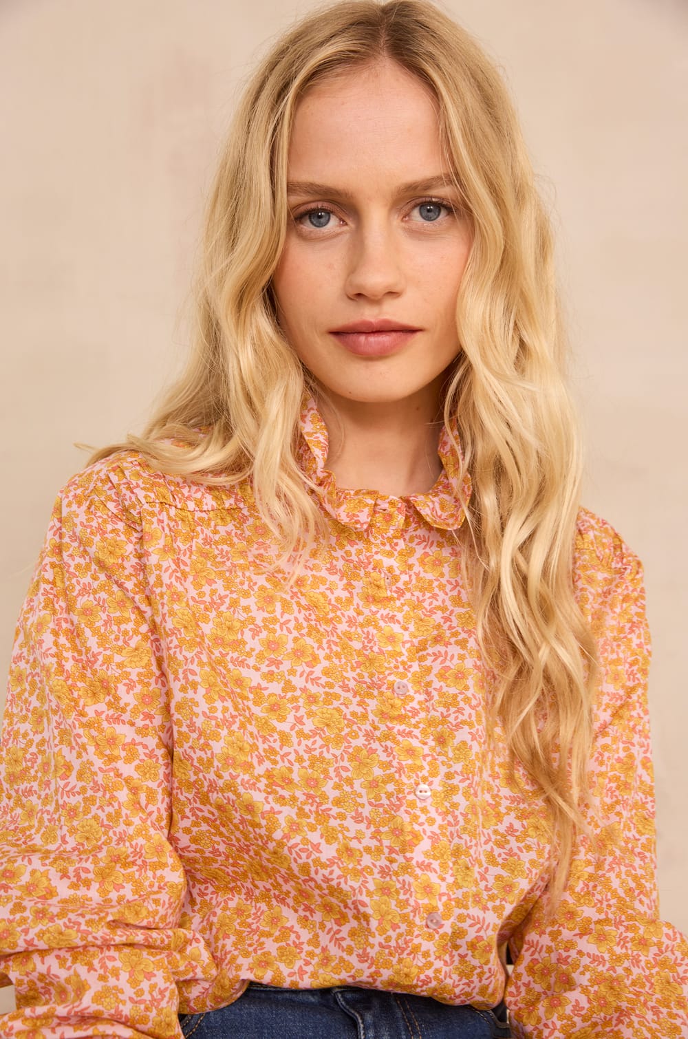 Printed floral long sleeve blouse in soft cotton;${refinementColor}