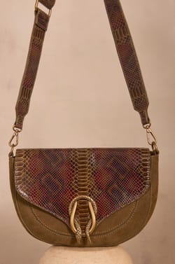 LEON leather banana;${refinementColor}