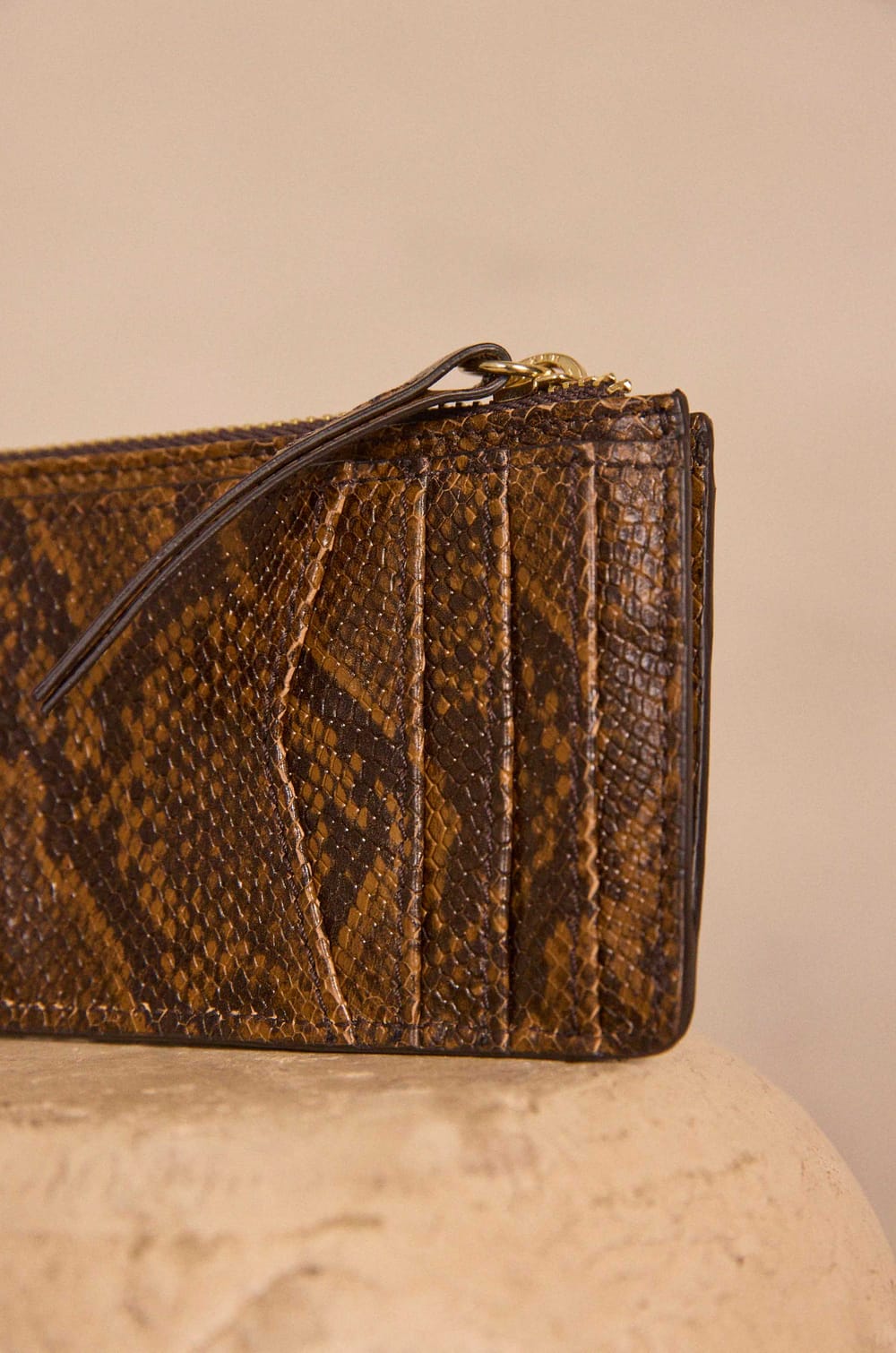 Python effect leather card holder VALENTIN;${refinementColor}