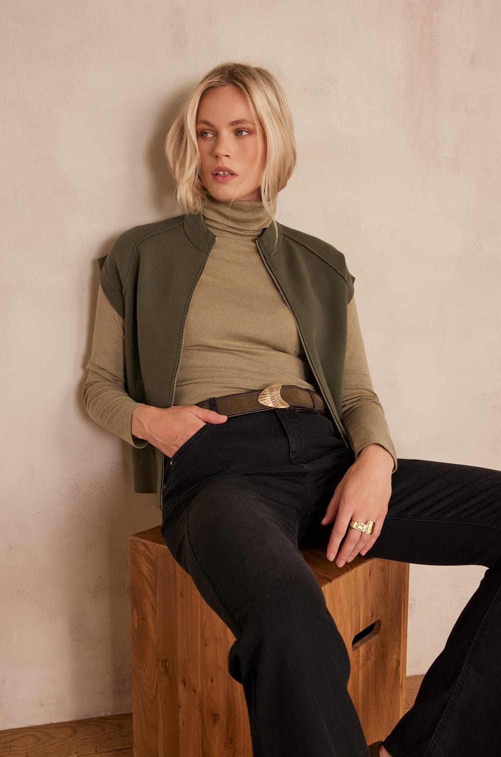 LILY bootcut jeans in cotton;${refinementColor}