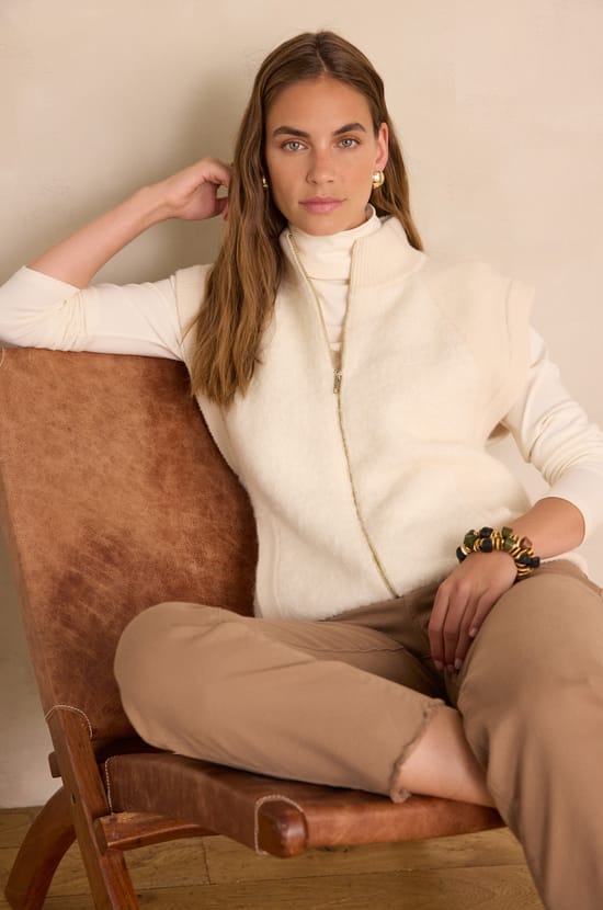 BRIAN sleeveless cardigan in alpaca and wool;${refinementColor}