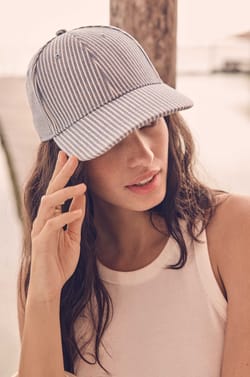 HECTOR striped cap;${refinementColor}