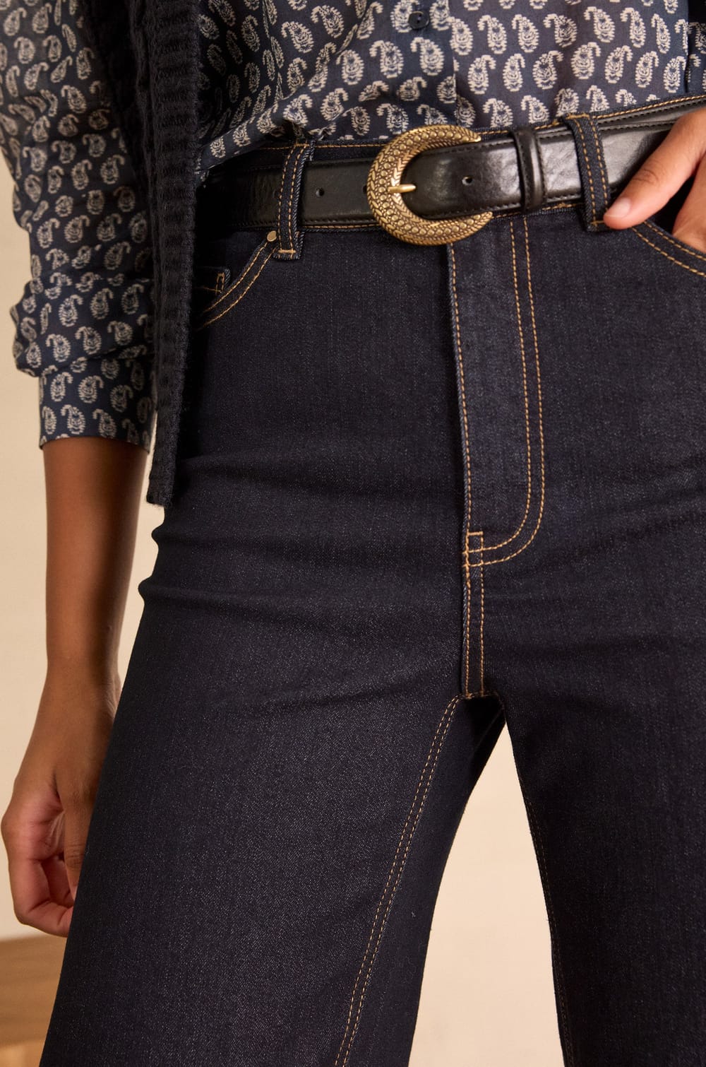 AGATHE Jeans in denim;${refinementColor}